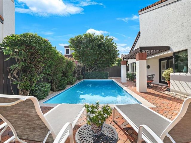 Bay Villas