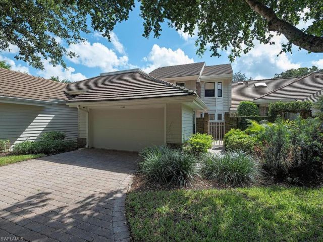 Villas At Pelican Bay