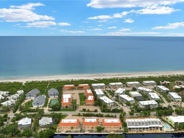 Sanibel Arms