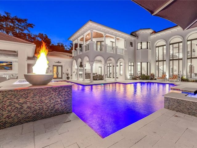 Prato Grand Estates