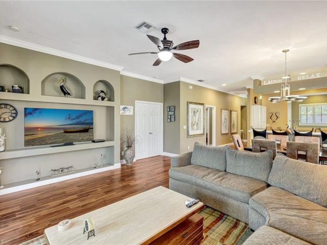 Pointe At Pelican Landing
