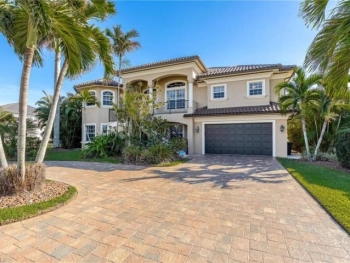 Palm Isles