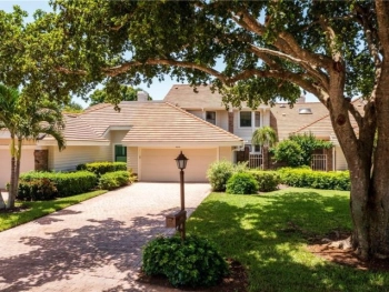 Villas At Pelican Bay