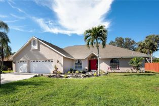 Single Family Residence, 13810 McGregor Palmetto Point, FL 33919 