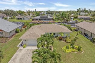 Single Family Residence, 6156 Cocos Island Park, FL 33908