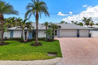 Single Family Residence, 221 Albatross Fort Myers Beach, FL 33931 