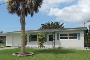 Single Family Residence, 6179 Island Park Legends Golf, FL 33908 
