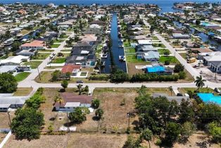 Land, 425 Monterey Ave, Cape Coral FL 33904