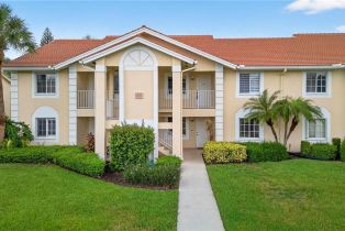 , 7761 Jewel Ln # 202, Naples FL 34109
