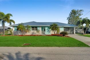 , 2758 Bruce St, Matlacha FL 33993