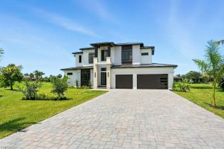 Single Family Residence, 11853 Princess Grace Royal Tee Country Club Estates, FL 33991 