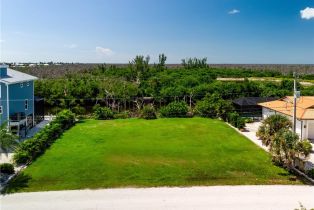 , 4061 Galt Island Ave, St. James City FL 33956