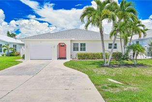 , 75 3rd St, Bonita Springs FL 34134