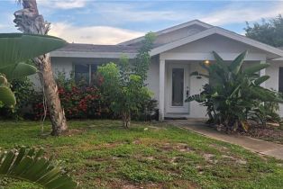 Duplex, 526 102nd Ave N, Naples FL 34108