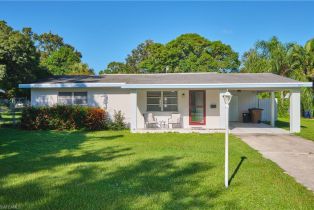 Single Family Residence, 372 Altamont Alabama Grove Terrace, FL 33905 