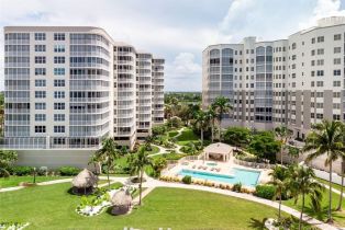 , 14250 Royal Harbour Ct # 817, Fort Myers FL 33908