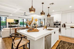 , 1115 Central Ave # 256, Naples FL 34102