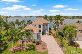 Single Family Residence, 5550 Harborage Harborage, FL 33908 