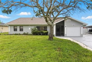Single Family Residence, 728 Tower Cape Coral, FL 33904 
