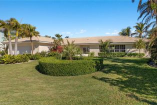 Single Family Residence, 946 Whelk Shell Harbor, FL 33957 