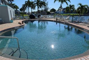 Low Rise (1-3), 4940 Vincennes St # 204, Cape Coral FL 33904