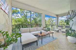 Low Rise (1-3), 18900 Bay Woods Lake Dr # 203, Fort Myers FL 3390833908 