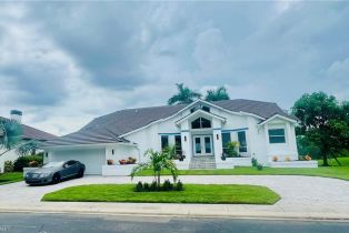 Single Family Residence, 5030 Harborage Dr, Fort Myers FL 33908