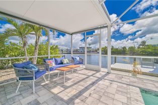 Single Family Residence, 2868 Sanibel Blvd, St. James City FL 33956