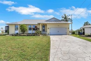 Single Family Residence, 2480 Bayshore Matlacha, FL 33993 