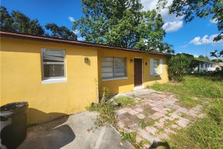 Single Family Residence, 13432 1st St, Fort Myers FL 33905