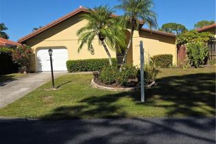 Villa Attached, 11194 La Coruna Spanish Gardens, FL 34135 