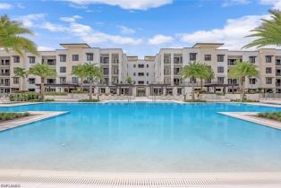 , 1125 Central Ave # 261, Naples FL 34102
