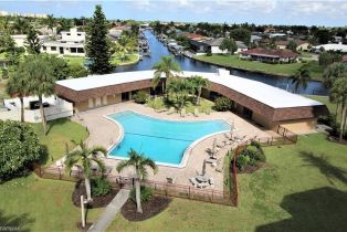 Mid Rise (4-7), 4309 Mariner Way # 304, Fort Myers FL 3391933919 