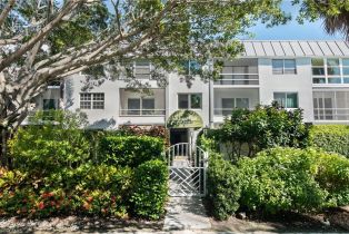 Low Rise (1-3), 72 7th St S # 206, Naples FL 3410234102