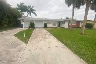 Single Family Residence, 13879 Lazy River Forest, FL 33905 