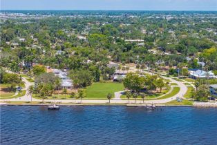 Land, 6105 W Riverside Dr, Fort Myers FL 33919