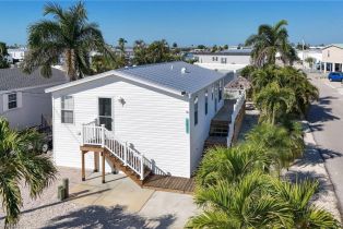 Manufactured Home, 2831 York Cherry Estates, FL 33956 