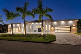 Single Family Residence, 5324 Mayfair Caloosahatchee, FL 33904 