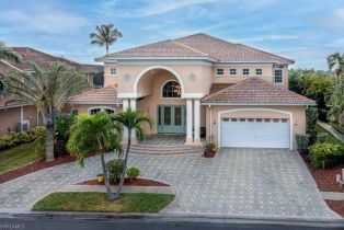 Single Family Residence, 15840 Catalpa Cove Catalpa Cove, FL 33908 