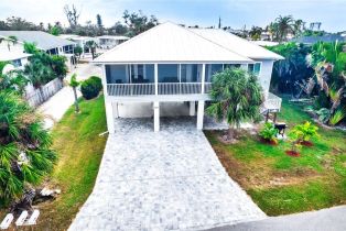 Single Family Residence, 431 Lazy El Sol, FL 33931 