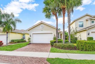 Single Family Residence, 10538 Carolina Willow Botanica Lakes, FL 33913 