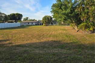 , 5226 Elm Ct, Cape Coral FL 33904