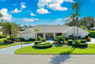 Single Family Residence, 8200 Glenfinnan Fiddlesticks Country Club, FL 33912 