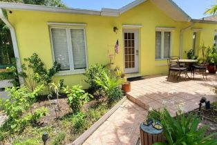 Duplex, 2437 Sunset Ave, Naples FL 34112