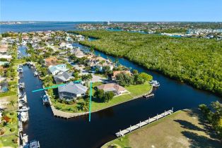 Single Family Residence, 6707 Daniel Palmetto Point, FL 33908 