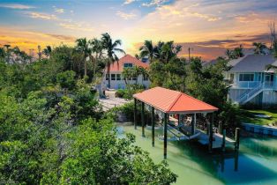Single Family Residence, 16813 Captiva Captiva, FL 33924 