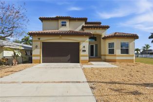 Single Family Residence, 2038 Bahama Fort Myers Shores, FL 33905 