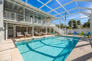 , 424 Lagoon Dr, Sanibel FL 33957