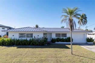 Single Family Residence, 5256 Willow Caloosahatchee, FL 33904 