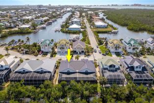 , Old Pelican Bay, FL 